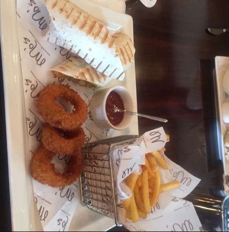 مطعم موز للمأكولات الأمريكية – سيتي ووك دبي