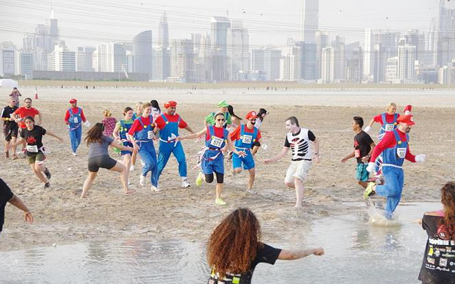 دبي تستضيف فعالية كونتاجيون رَن خلال عيد الهالوين 2015