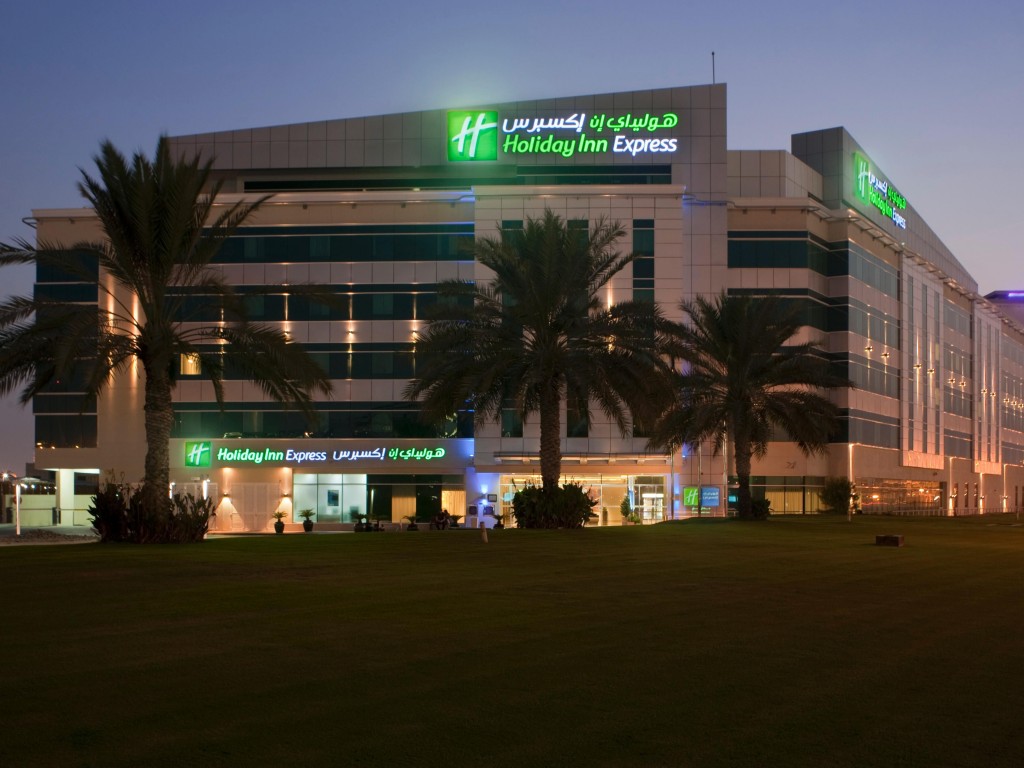 holiday-inn-express-dubai-2532366399-4x3