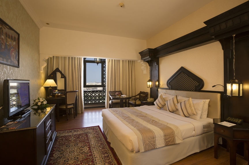 arabian-courtyard-hotel-executive-room