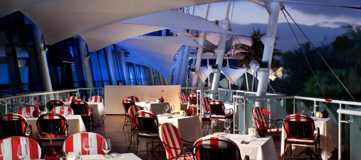 jumeirah-beach-hotel-carnevale-outdoor-terrace-area-hero