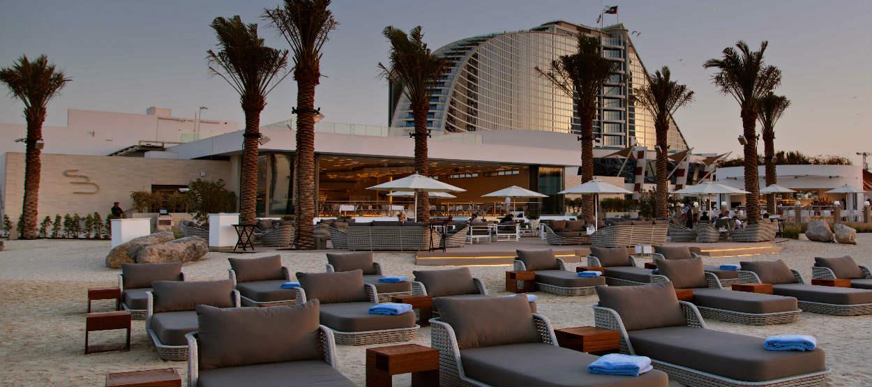 jumeirah-beach-hotel-cove-beach-restaurant-hotel-view-hero