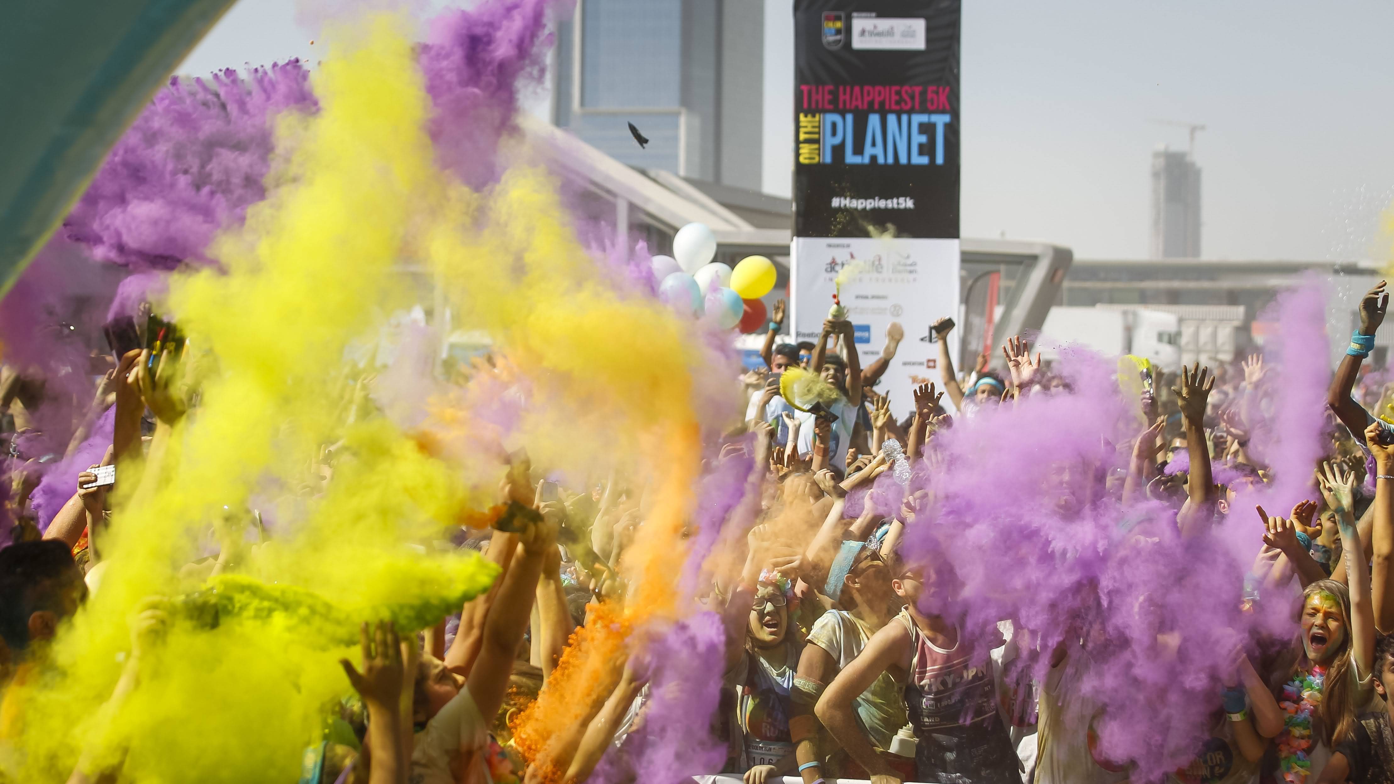 happiest-5k-on-the-planet-biggest-biggest-ever-tropicolor-ful-extravaganza-to-dubai