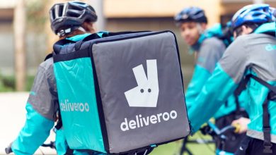 خدمة توصيل الطعام Deliveroo