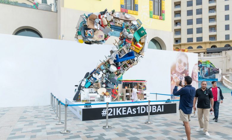 ايكيا تعرض مجسماً فنياً ضخماً في جميرا بيتش ريزيدنس