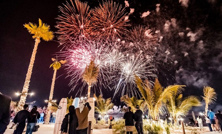 عروض الألعاب النارية ضمن مهرجان دبي للتسوق 2021