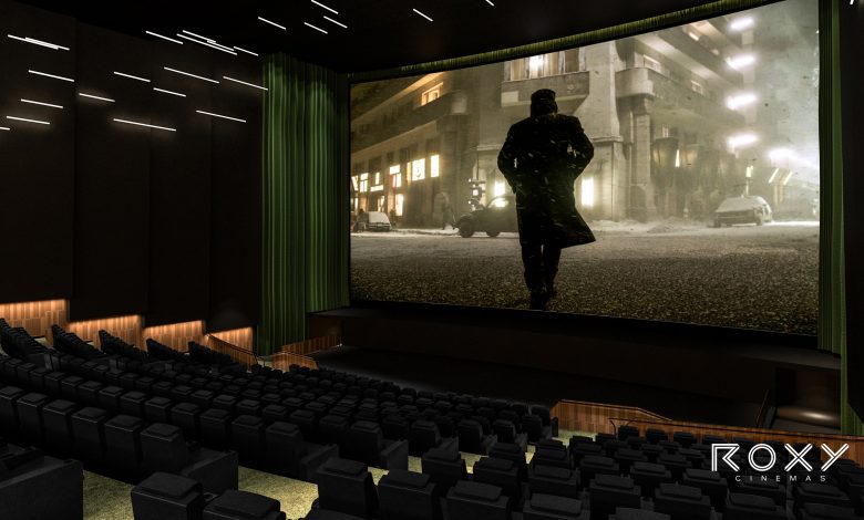 روكسي سينما في دبي هيلز مول تحتضن شاشة بمساحة ملعبيّ تنس