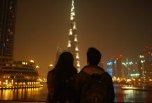 portrait-couple-visiting-luxurious-city-dubai (1)