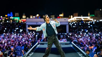 SRK at Global Village (1)