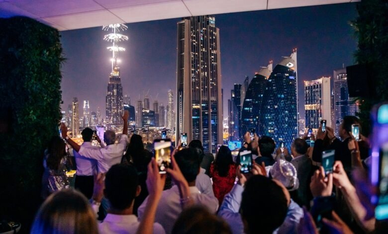 دليل موسم الأعياد 2025 في فندق والدورف أستوريا مركز دبي المالي