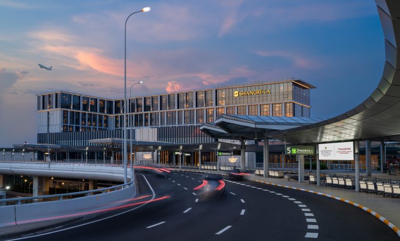 1. The hotels have direct connectivity to Terminal 2 of Hongqiao International Airport上海虹桥机场双品牌酒店与虹桥机场T2航站楼无缝相连