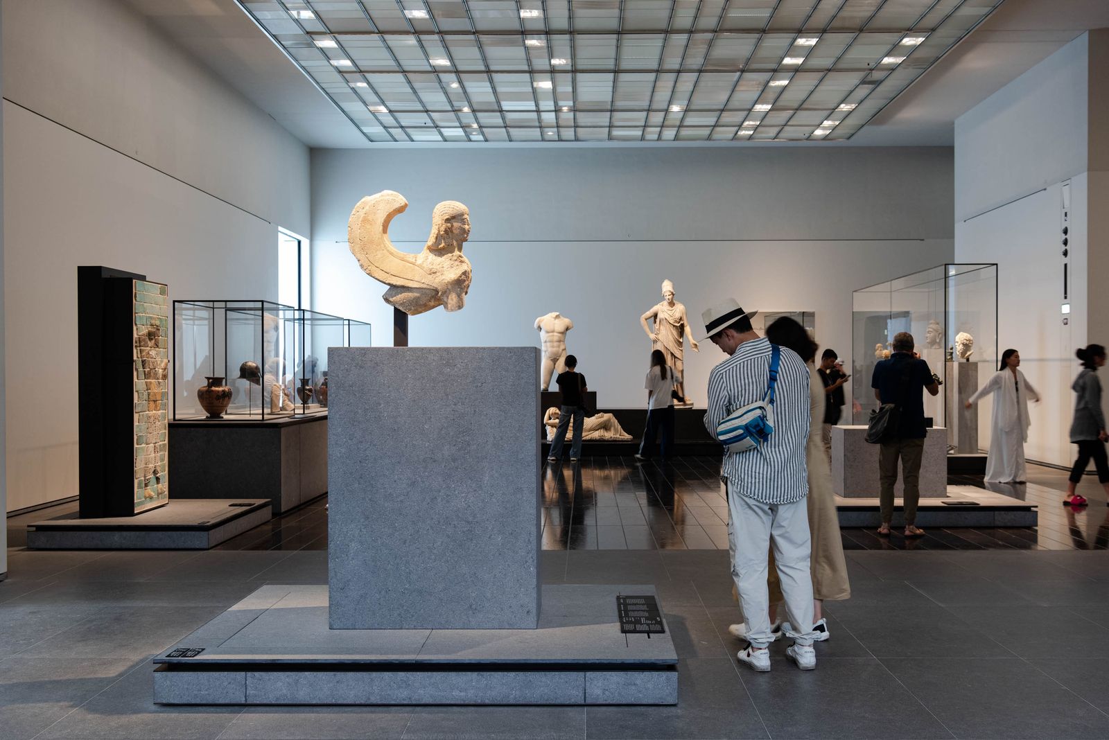 اللوفر أبوظبي