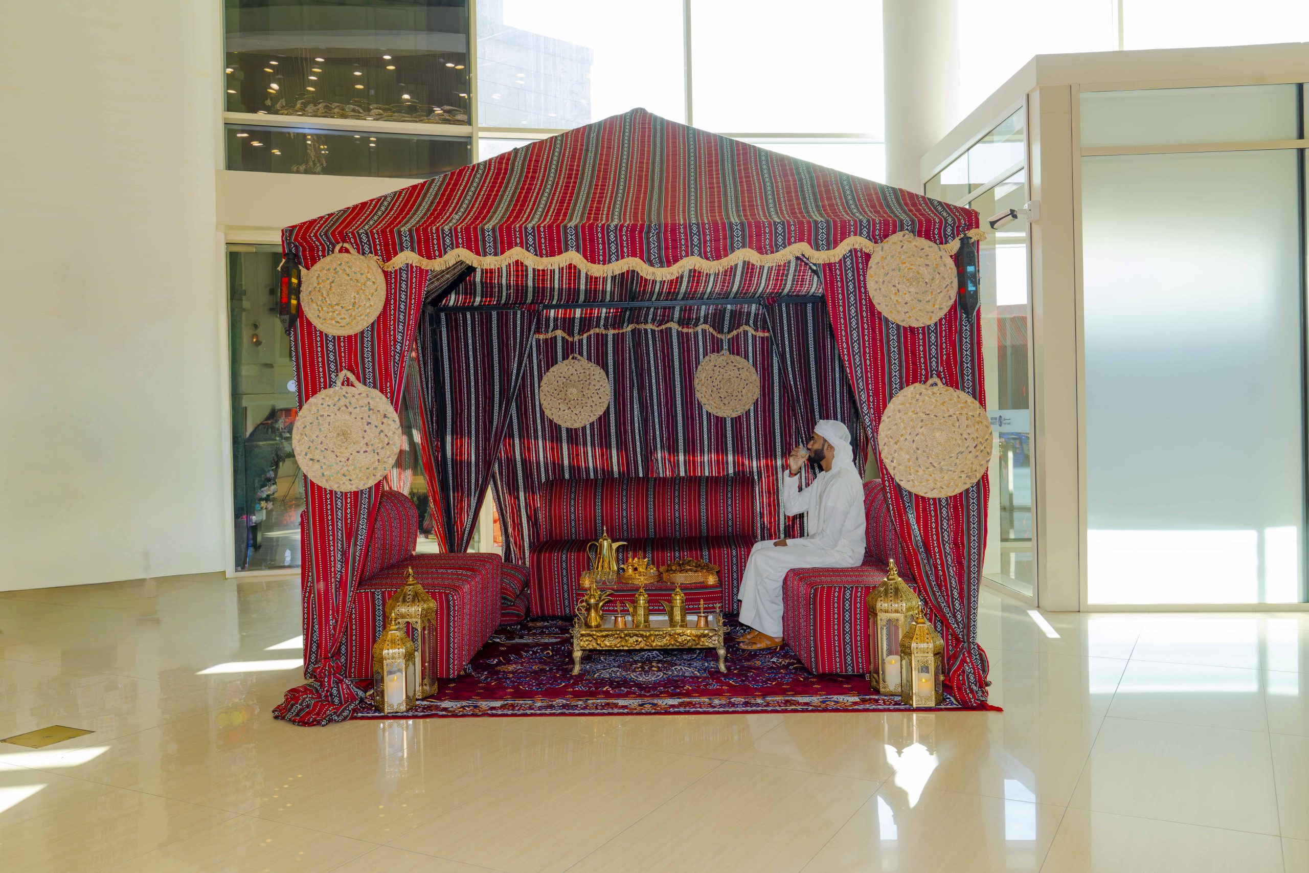 سوق الواجهة