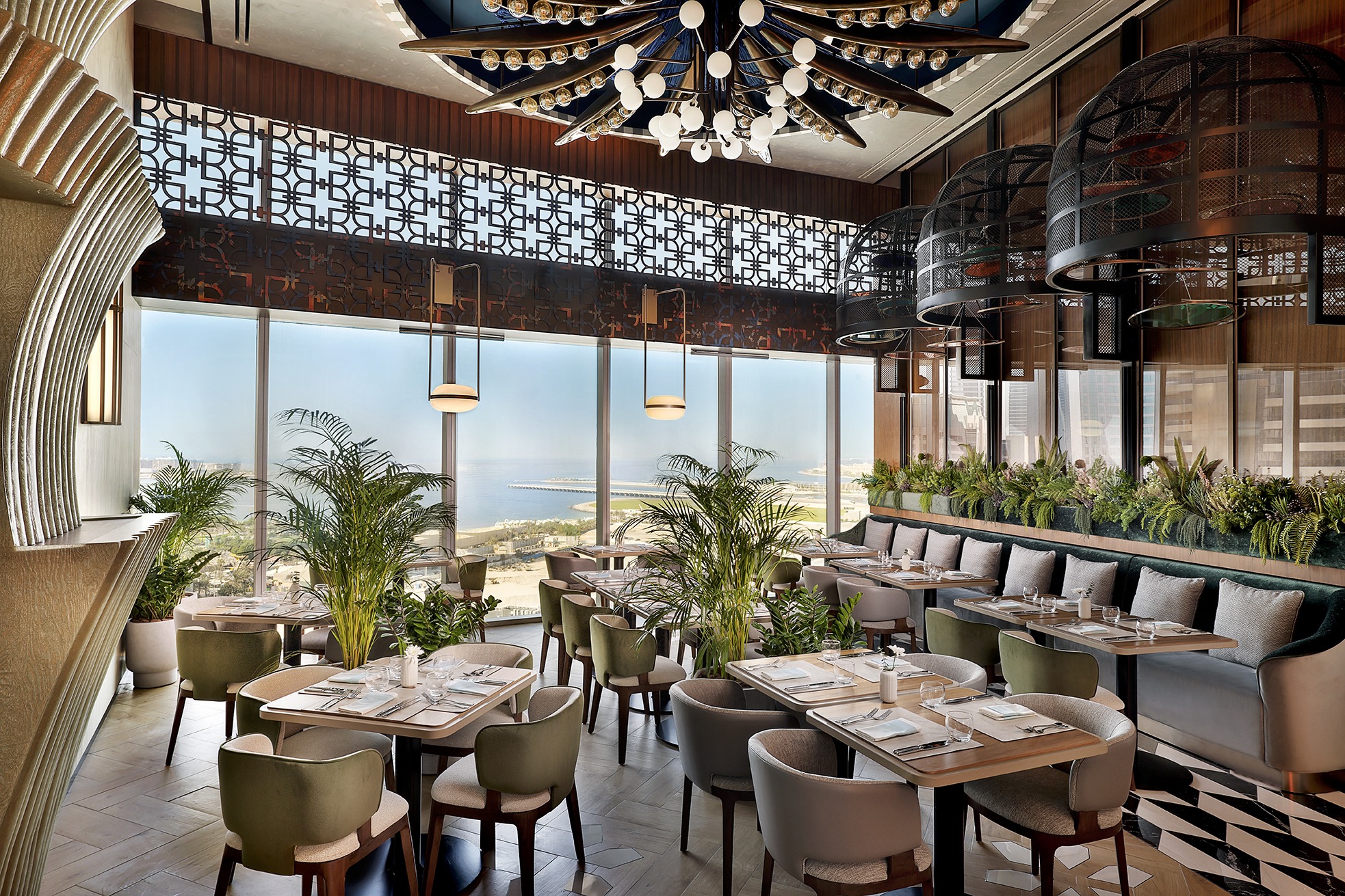 East 14 – Dining Area- Sea – Ciel Dubai Marina