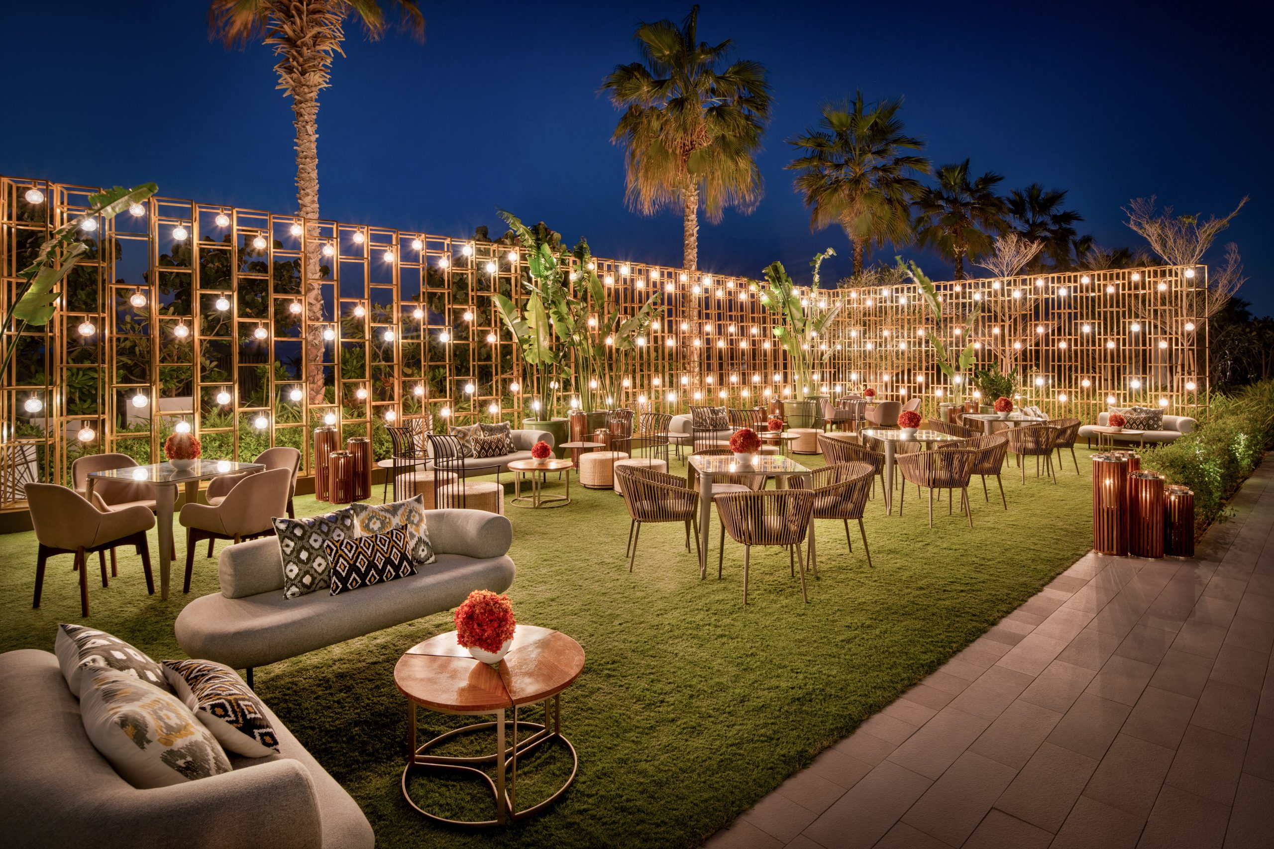 The Majlis by MO- Shisha Lounge