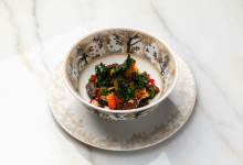 إكتشفوا عروض رمضان 2026 بطابع إماراتي في مطعم قربوا