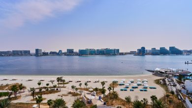 شاطئ ياس باي الشرقي في جزيرة ياس