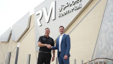 من اليسار جاريث جونز، الرئيس التنفيذي للعمليات في ويلفت، وبروس فون كوفمان، مدير ريم مول